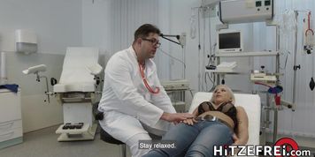 HITZEFREI Lilli Vanilli fucked by her doctors big dick