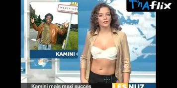 Oksana Butt,  Breasts Scene  in Les Nuz
