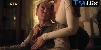 Angelina Strechina Breasts Scene  in Ostorozhno, Lyudi!