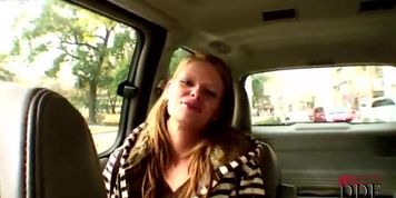Kinky girlie shows boobs and smooth ass right in the car to seduce the driver