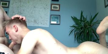 AMATEUR COUPLE FOOLING AROUND 