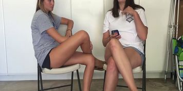 Nice Candid Feet & Shoeplay