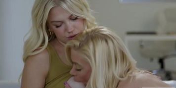 Slut teen licks her feeling young stepmother