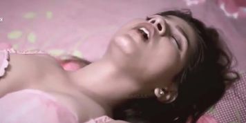 Indian Maid Enjoyed Tits Massage