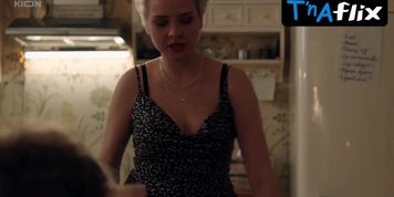 Oksana Akinshina Butt,  Breasts Scene  in Besprintsipnye