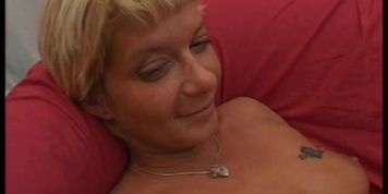 Can't decide who to make cum first - Julia Reaves