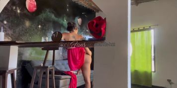 Expiating to my stepmom in video sexual call with my father