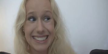 He seduces bros' blonde girlfriend into cock riding
