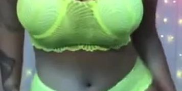 De Lingerie Verde Pra Voc&ecirc; ! | Parte 3 | Funk # 24 (ANGELA WHITE, Lisa Ann, Sunny Leone)