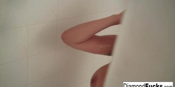 Diamond Decides To Get Wet And Wild In The Shower! (Diamond Kitty)