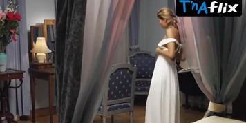Natalya Bardo Sexy Scene  in Veronica. A Runaway
