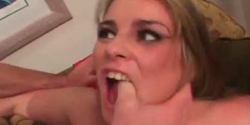 Brunette babe gets double fucked