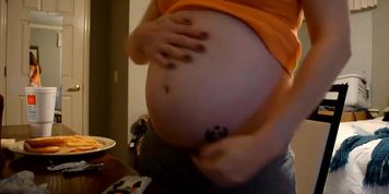 pregnant gain bloat feedee