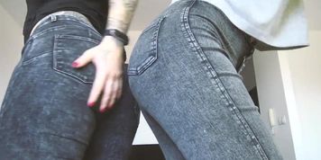  Angie and Sara Jeans face farts