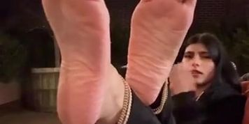 Mia Khalifa After Fashion Show Video