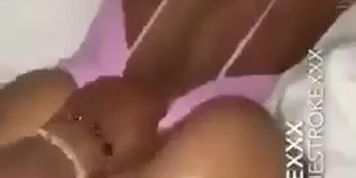 Her pussy so wet