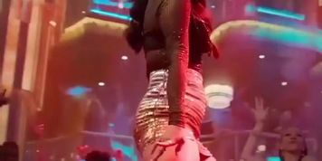 Soundarya Sharma Butt,  Breasts Scene  in Housefull 4