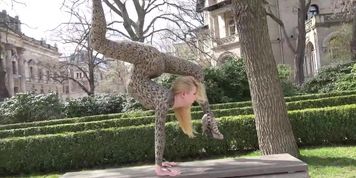 JULYA CONTORTION