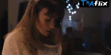Marta Etura Breasts Scene  in Sexo Facil, Peliculas Tristes
