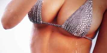 Emily Ratajkowski Hot Big Boobs