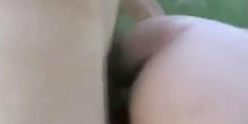 sexy Amateurin draussen gefickt