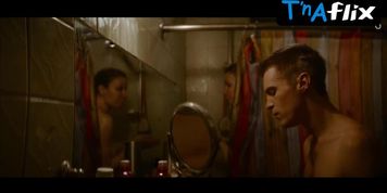Aleksandra Ursulyak Sexy Scene  in Pleylist Volontera