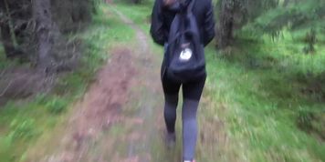 Hiking adventures fucking buble butt next to the tree in public park with cumhot on her ass