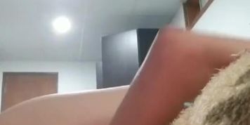 Hard screw for flesh light