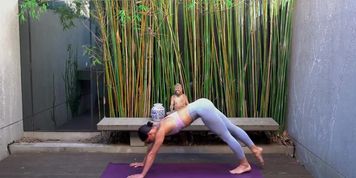 10 MIN STRETCH COOL DOWN ROUTINE Feel Good Flow_1080p.mp4