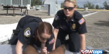 Wild persecution of a black criminal ended up in a naughty deep throat