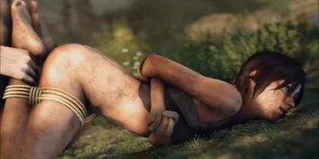 Lara Tied