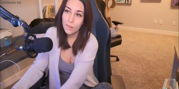 ALINITY - TWITCH STREAMERS SEXY FEET / SOLES COMPILATION