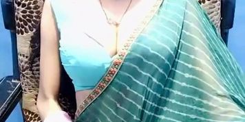 Indian Bhabhi Cam striptease