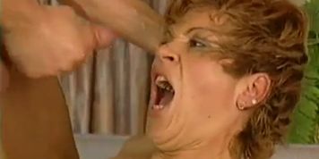 short_hair_hairy_cunt_frau_curing (Kerstin Niemann)