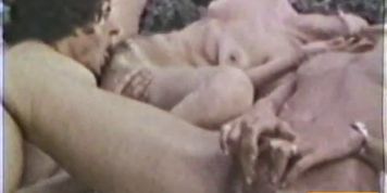 Peepshow Loops 239 70s and 80s - Scene 3