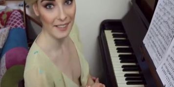 downblouse
