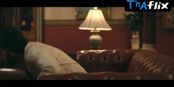 Elektra Jansson-Kilbey Sexy Scene  in Shantaram