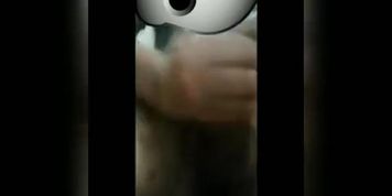 Me corro mientras estoy en mi ba&ntilde;o