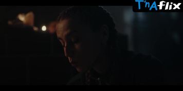 Fariba Sheikhan Breasts Scene  in Disforia