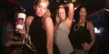 NAKED COLLEGE COEDS 99 - Scene 2