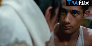 Nesreen Ameen Sexy Scene  in Ehky Ya Sharhazad