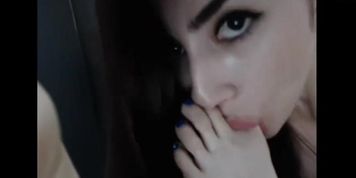 Solo cam show self foor worship