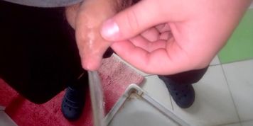 Shower piss (Male)