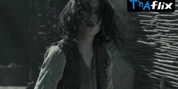 Amanda Collin Butt,  Cgi Scene  in Raised By Wolves