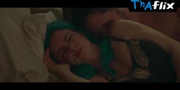 Juliette Lewis Butt,  Breasts Scene  in Kelly AND Cal