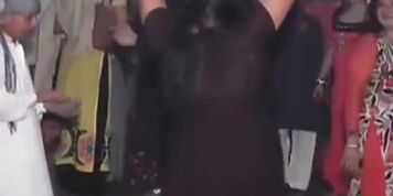 Shehzadi Punjabi Best Wedding Mujra Dance on a Mujra Party