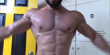 Turkish Muscled Guy Flexing - Private Video