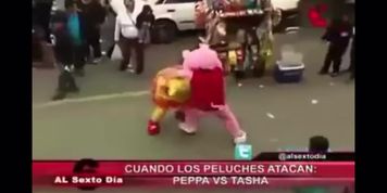 Peppa vs Tasha con m&uacute;sica de Naruto de fondo:3