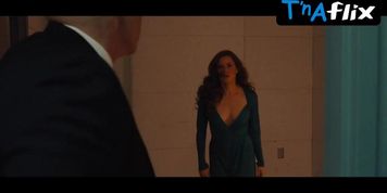 Amy Adams Underwear Scene  in American Hustle