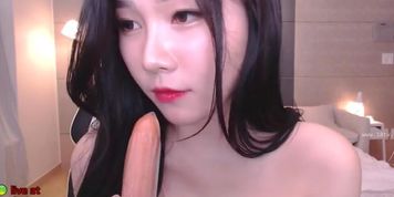 Hot Korean girl sensual show